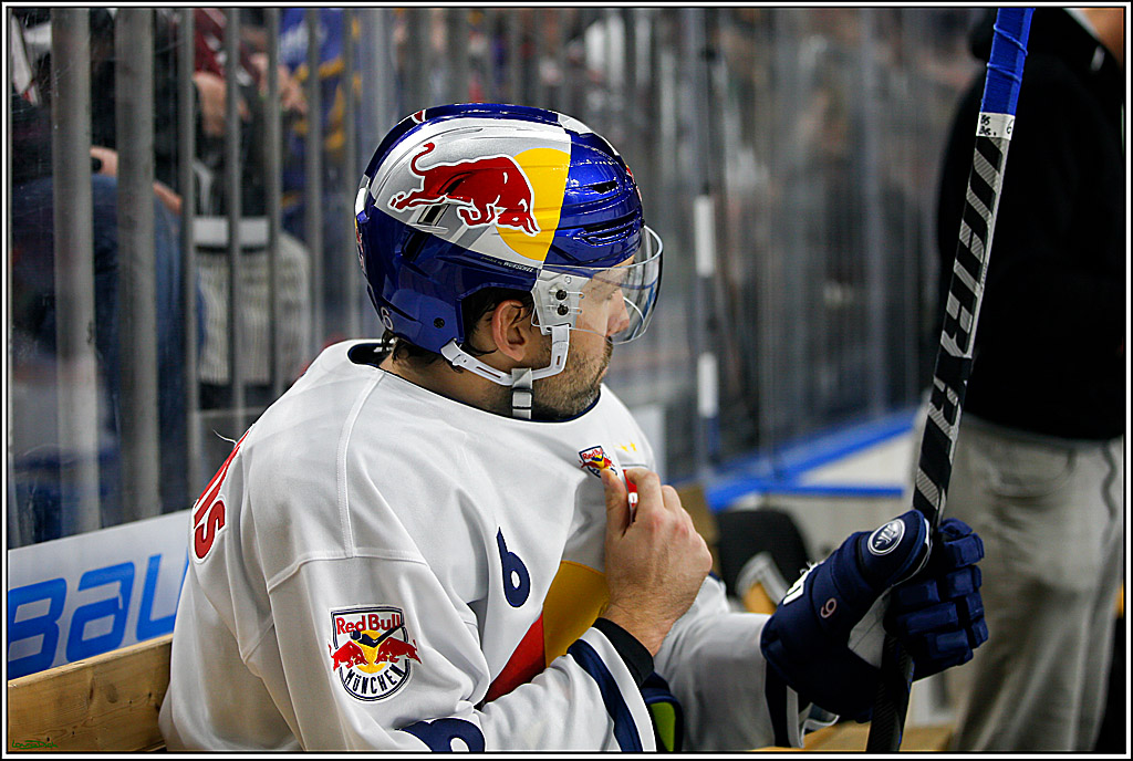 PENNY DEL; Koelner Haie- Red BUll Muenchen; Koeln, 08.11.2022